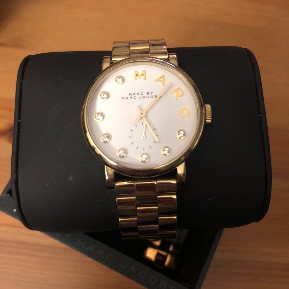 🚫SOLD🚫 EUC Marc Jacobs Watch in Gold